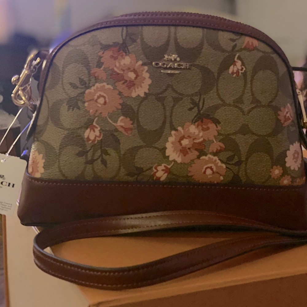 Coach 3055 Dome Crossbody Signature Canvas Prairie Daisy Cluster Printed